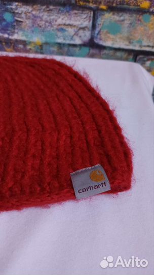 Женская шапка 