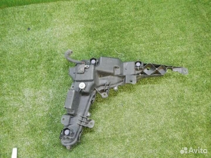 Фара противотуманная левая/дхо Lexus LX570