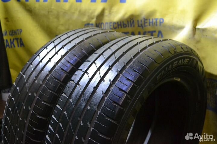 Dunlop Enasave RV504 215/60 R16