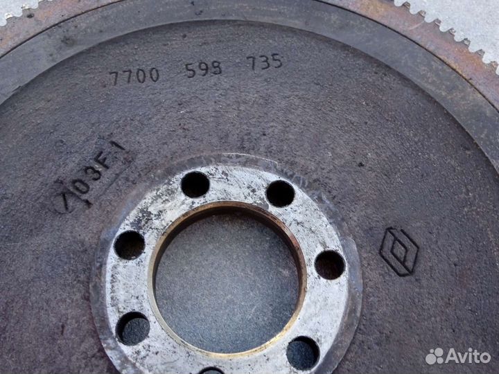 Маховик Рено логан