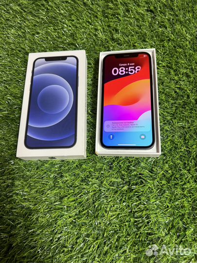 iPhone 12, 64 ГБ