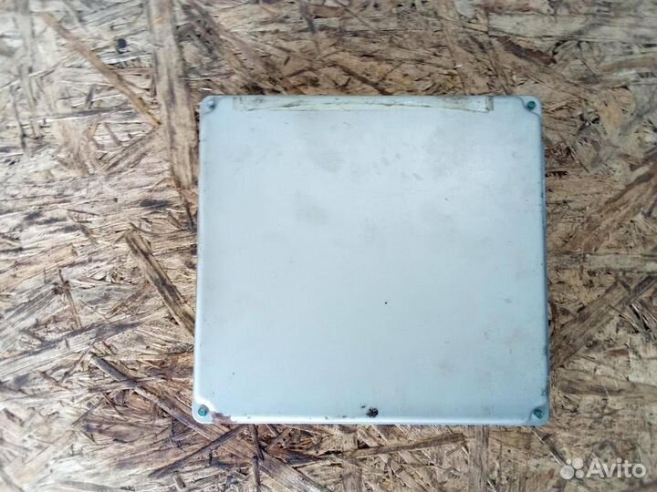 Блок управления двигателем Nissan Maxima A33