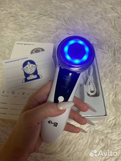 Массажер для лица