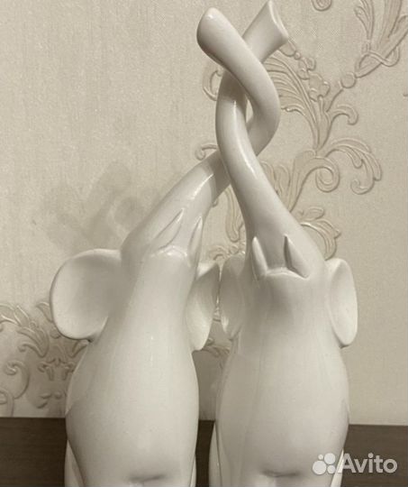 Фарфоровые фигурки. Слоники