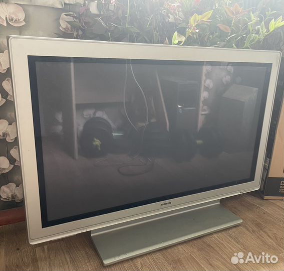 Продаю телевизор