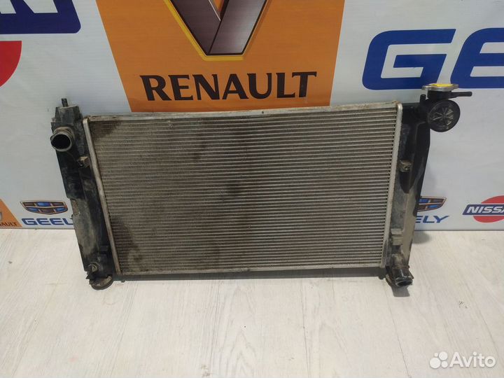 Радиатор охлаждения двигателя основной Geely emgra