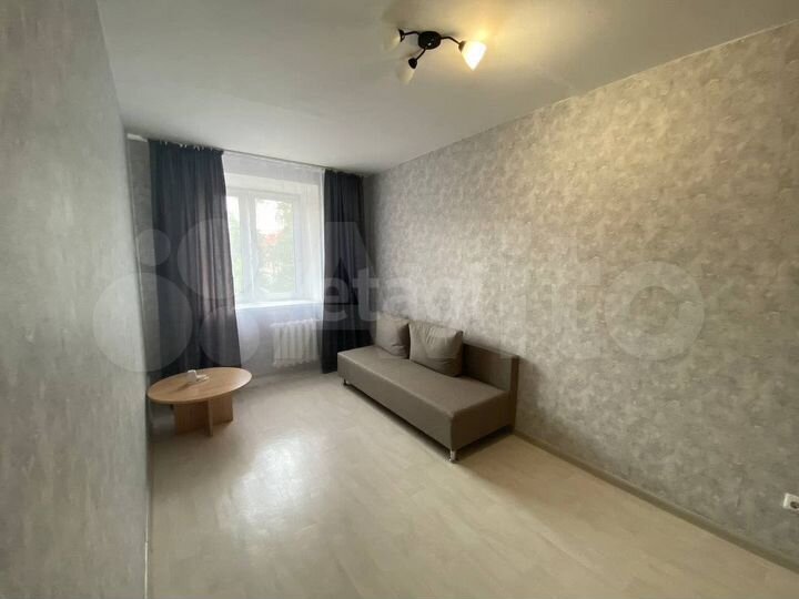 2-к. квартира, 43 м², 3/9 эт.