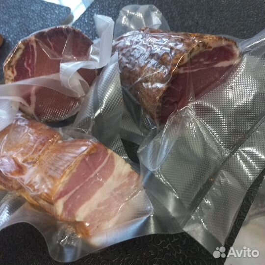 Поросята венгерской мангалицы