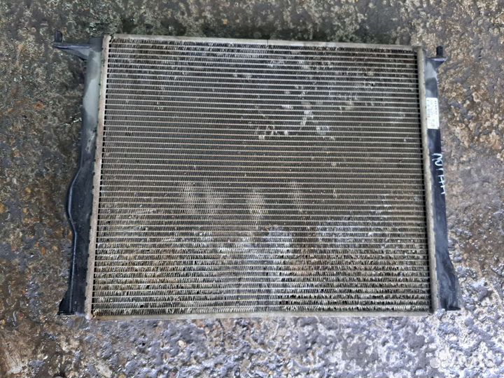 Радиатор охлаждения для Рено Логан