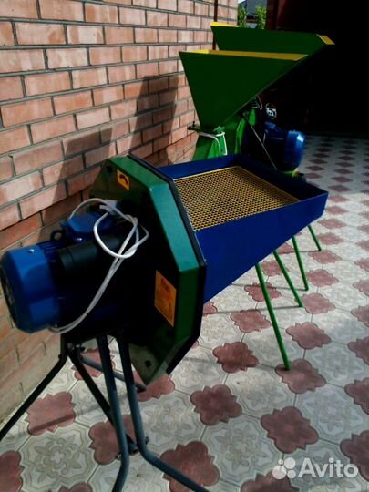 Зернодробилка