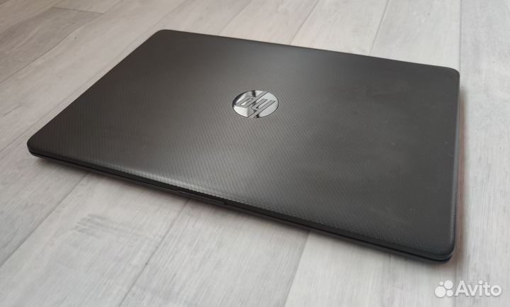 HP Игровой/IPS FHD\AMD 4x 3300m/SSD 256\ozu 8g