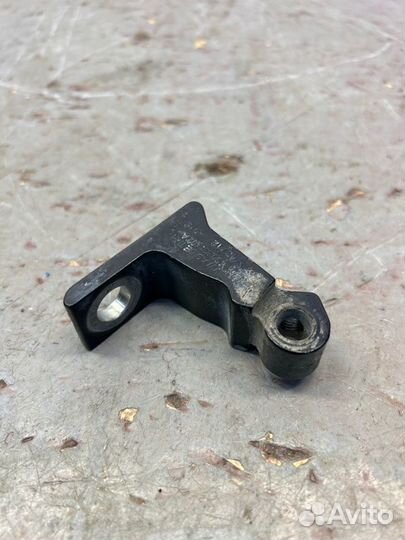 Петля двери передняя правая Audi A6 C7 3.0 2012