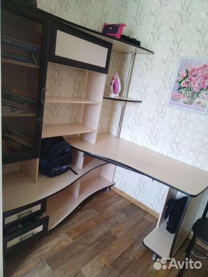 Компьютерный стол