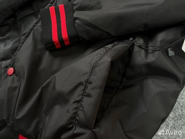 Куртка мужская nike S-M размер