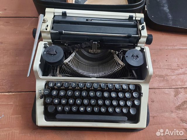 Печатная машинка robotron 105