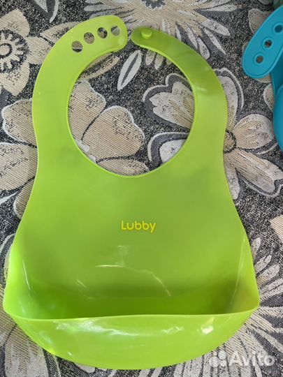 Слюнявчик силиконовый