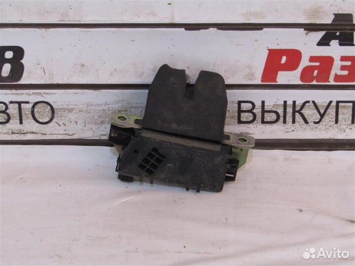 Замок багажника Opel Astra H универсал 1.3 Z13DTH