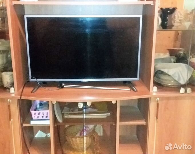 Стенка в гостиную б/у