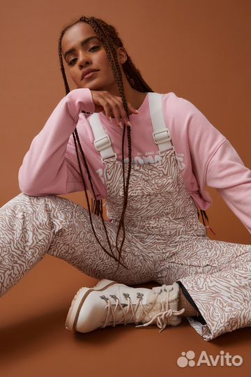 Горнолыжный комбинезон S 42/44 новый