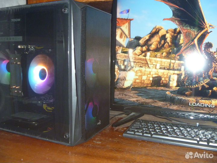Системный блок i7 на 32Gb озу, SSD и 2Tb хард ;)