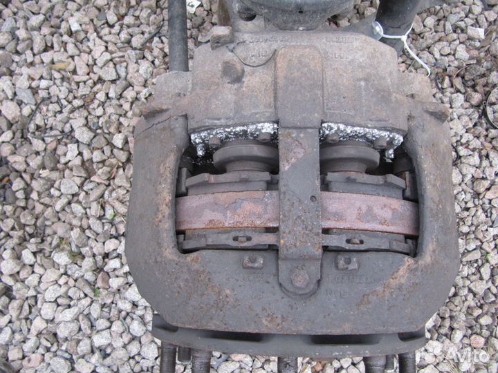 Суппорт тормозной передний правый Volvo FM13 FH13