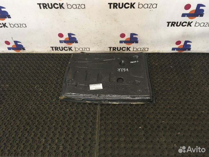 82289727 Коврик салона Volvo FH