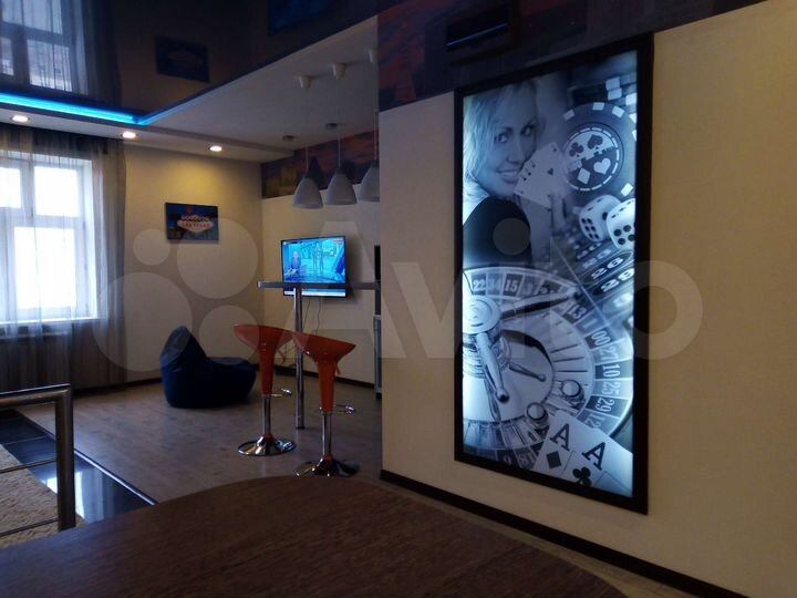 2-к. квартира, 80 м², 8/9 эт.