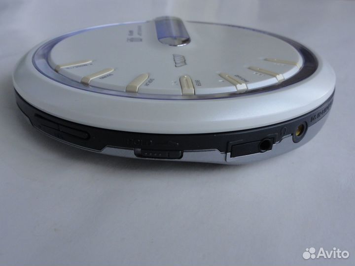 CD/MP3 компакт-диск плеер Aiwa XP-ZV77