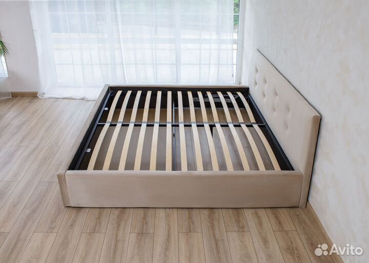 Кровать с подъёмным механизмом