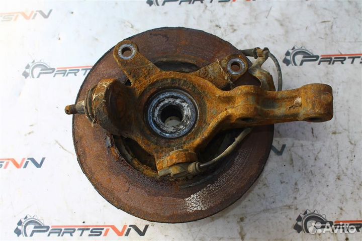 Кулак передний левый Хонда Цивик