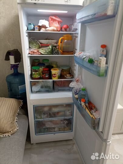 Холодильник бу Pozis