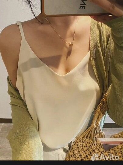 Топ на бретелях