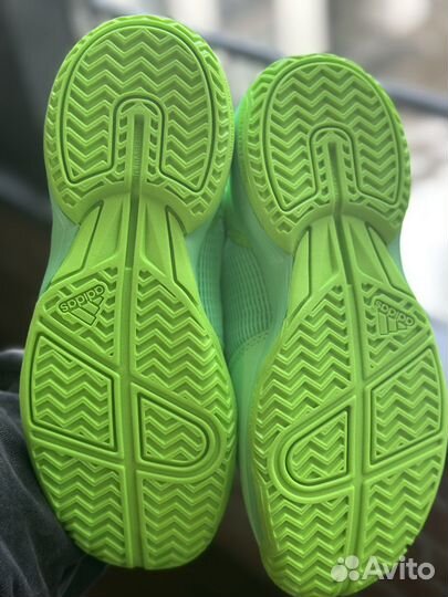Детские кроссовки для тенниса Adidas Ubersonic 4