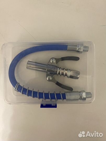 Наконечник на шприц для смазки автомобильный