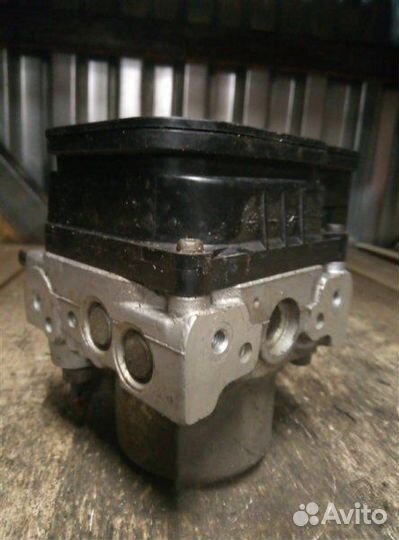 Блок abs Honda Civic 1.8 2009