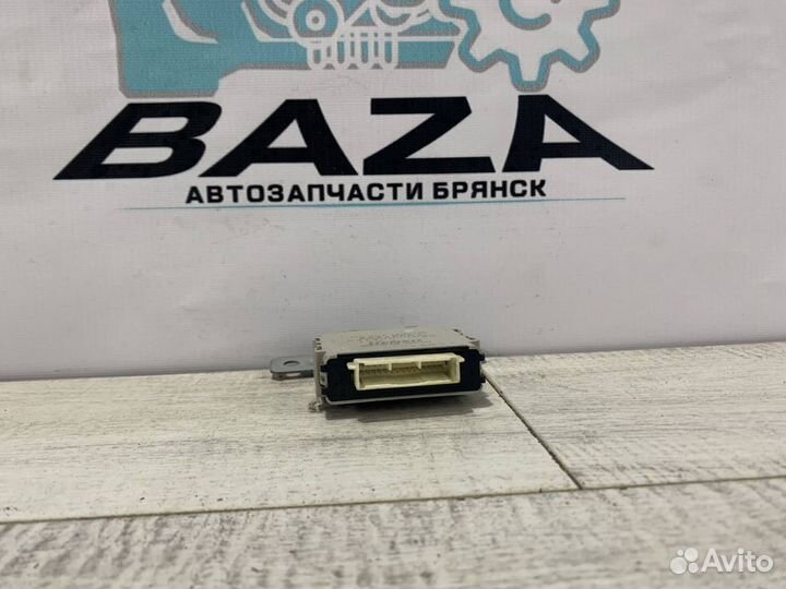 Блок управления светом Mitsubishi Pajero 4