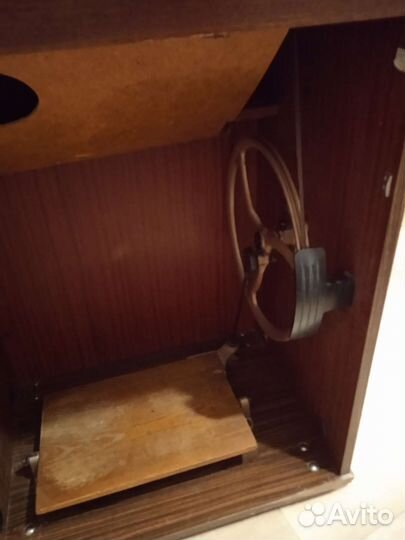 Швейная машина Подольск 142