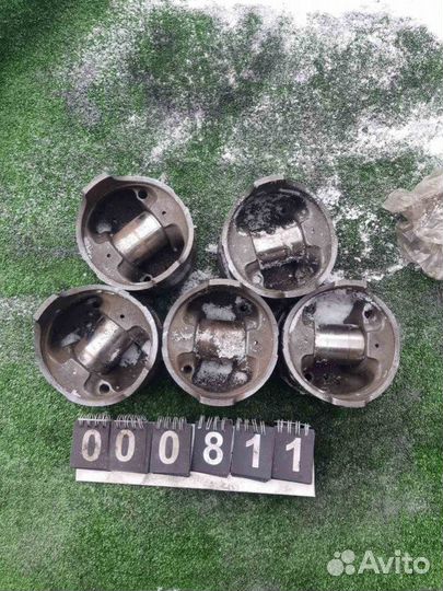 Поршень Isuzu Forward 6HE1T