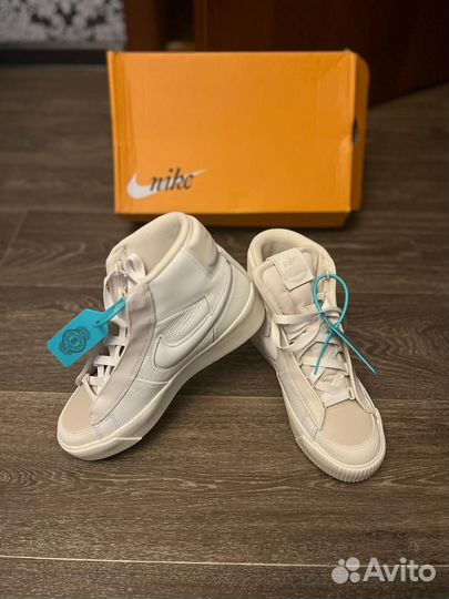 Женские Кроссовки Nike