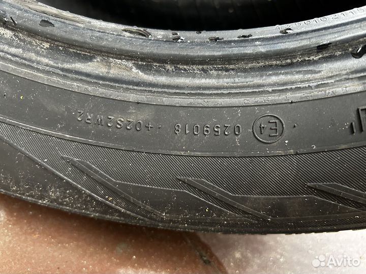 Nokian Tyres Hakkapeliitta R2 225/55 R17 101