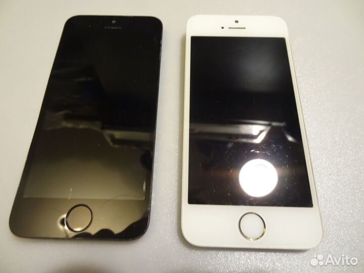 Две Матрица в сборе от iPhone SE A1723, рабочие