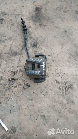 Суппорт тормозной передний правый Audi A4 B7 2009