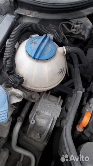 Фольксваген пассат B6, расширительный бачок