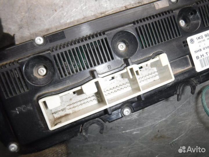 Блок управления отопителем Volkswagen Golf plus