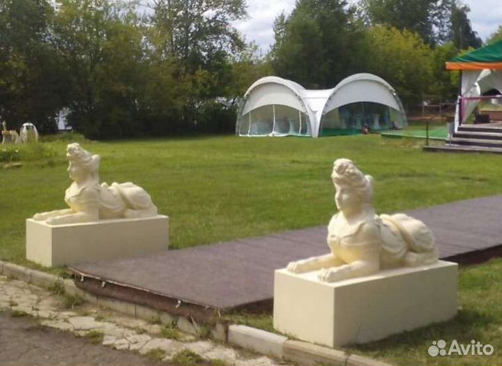 Сувениры из белого бетона