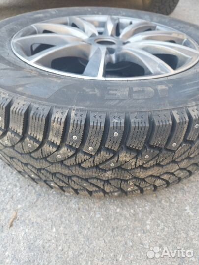 Комплект зимних колес r17