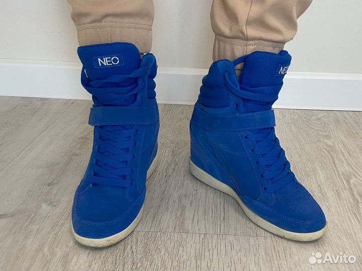 Кроссовки на скале (сникерсы) 37 размер