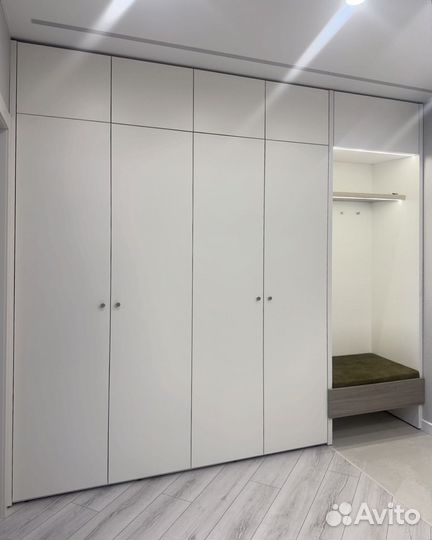 Шкаф в прихожую