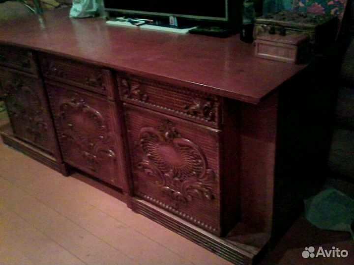 Стол резной, дерево, компьютерный