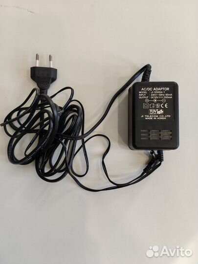 Блок питания (адаптер) 220 Вольт на 12 Вольт